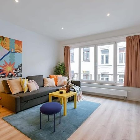 Colorful Pop Apartment In The Heart Of アントウェルペン エクステリア 写真