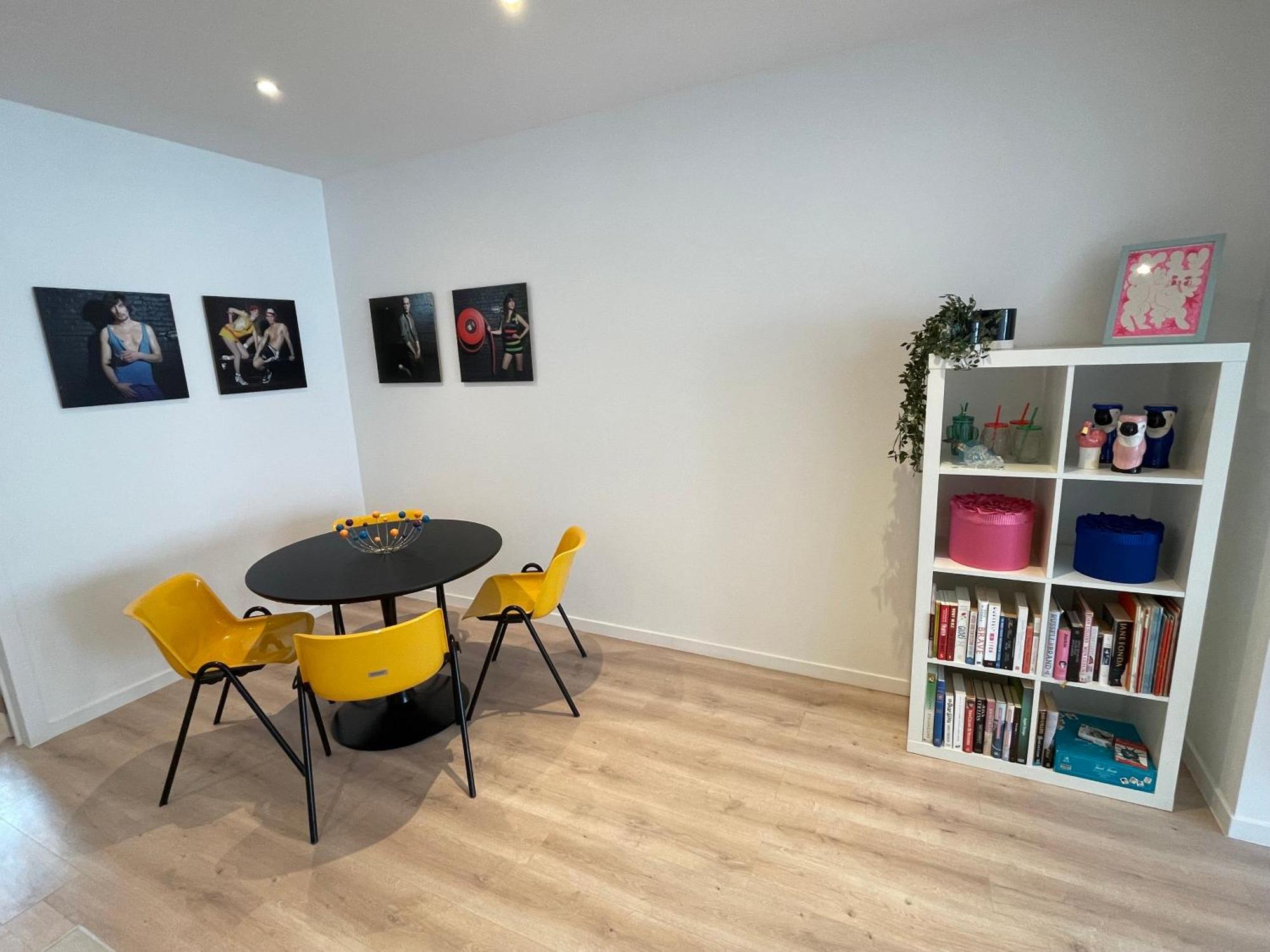 Colorful Pop Apartment In The Heart Of アントウェルペン エクステリア 写真